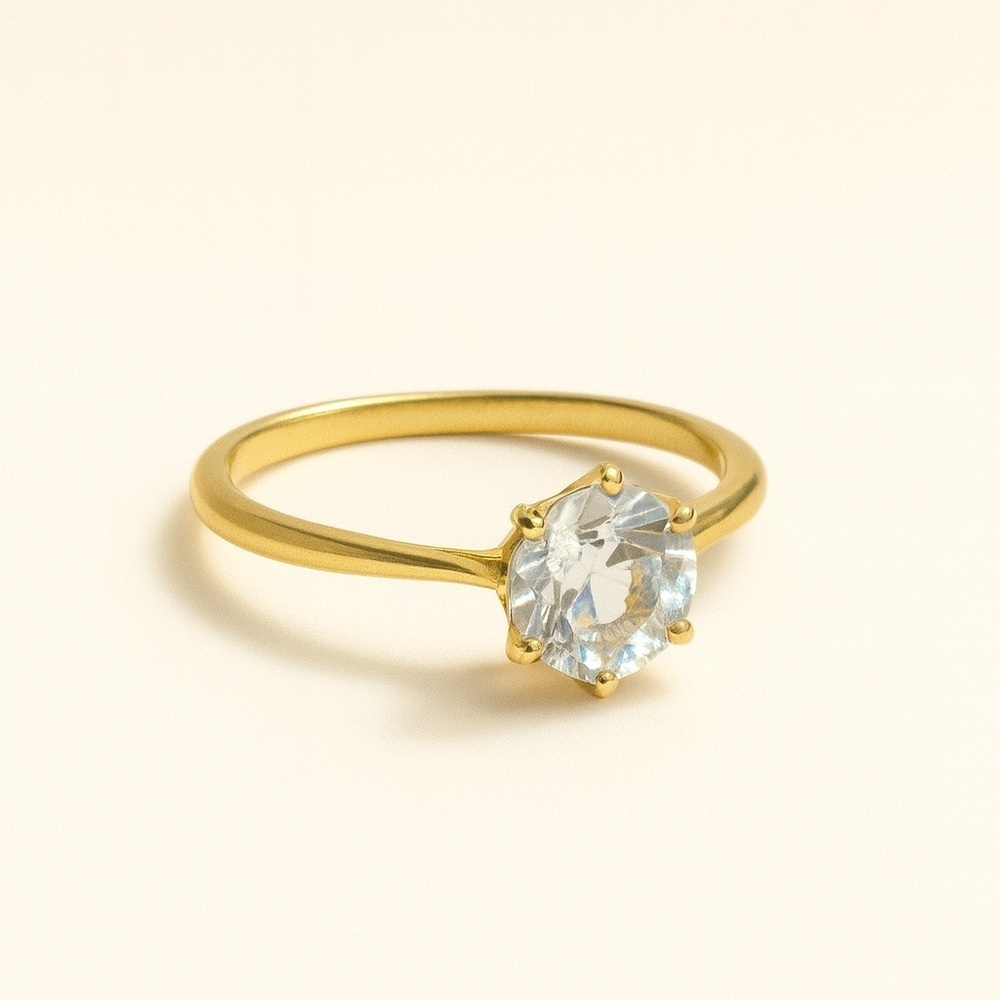 Minimalist 18K Gold Plated Ring with Clear Gem 💎 - Picture 1 of 4
